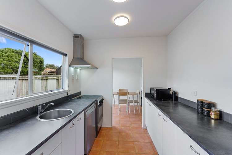 16 Eruini Street Waikanae Beach_19