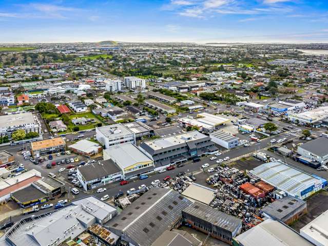 12-16 Gordon Road Otahuhu_3