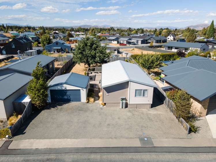 12 Rhoboro Road Twizel_15