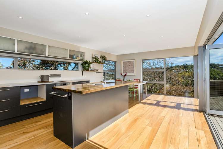 151 Totara Road Miramar_7