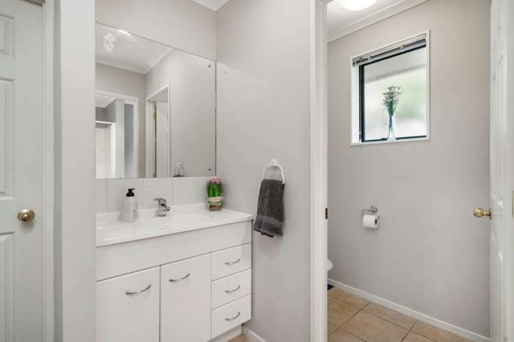 30 Helen Ryburn Place Torbay_13