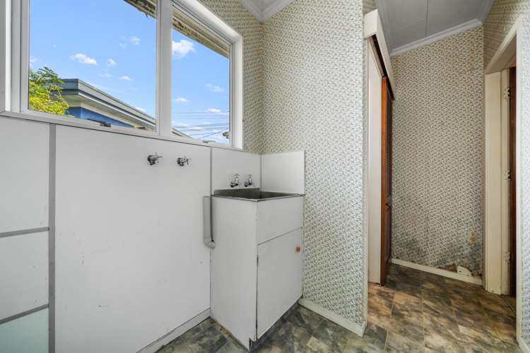 159 Tukapa Street Westown_19