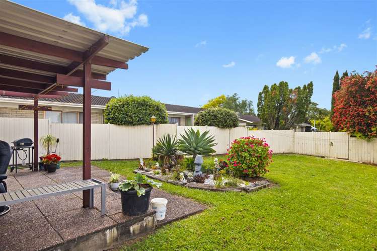 8/4 Ashby Place Pukekohe_1