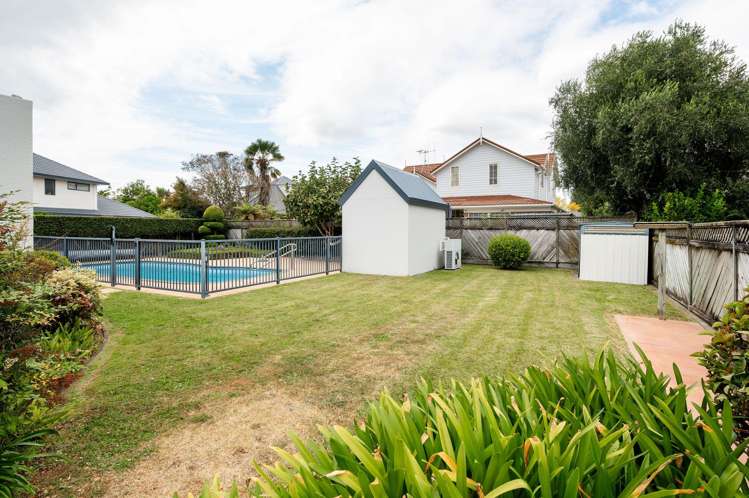 11 Crowden Place Harrowfield_25