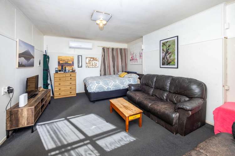 92 & 94 Peachgrove Road Hamilton East_39