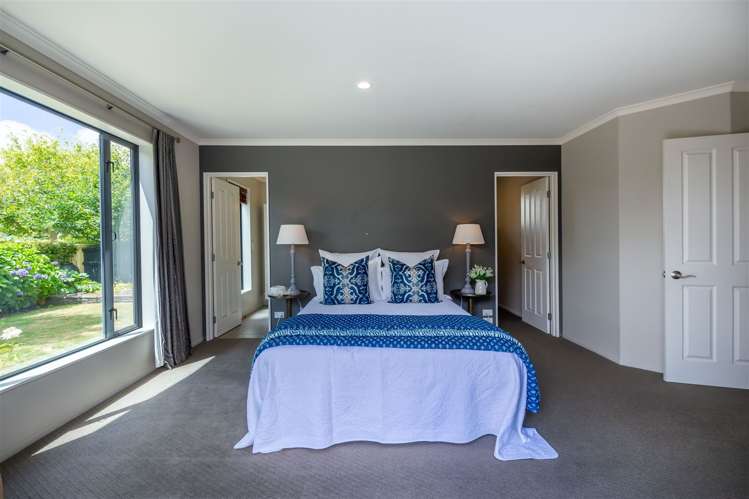 1 Caroline Way Northwood_12