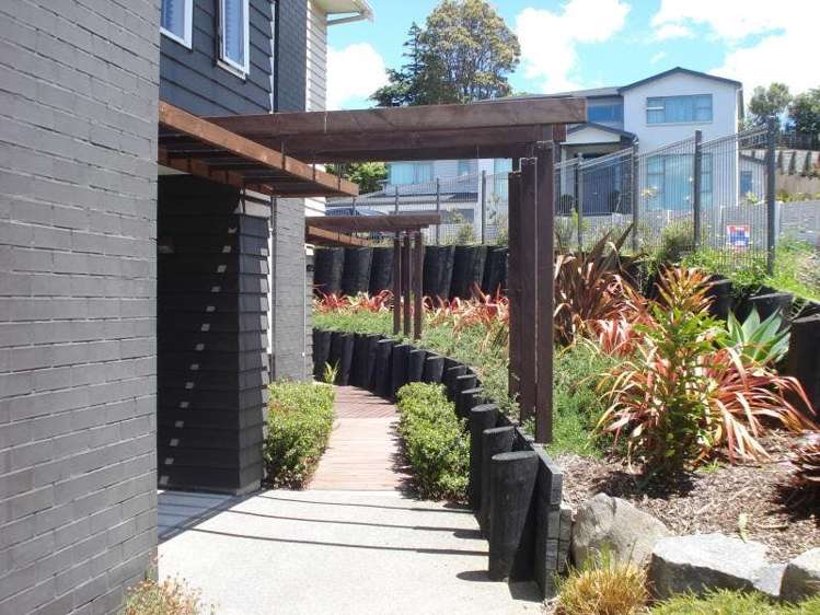 19 Leburn Crescent Flat Bush_10