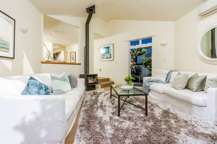 68 Seacliffe Avenue Narrow Neck_9