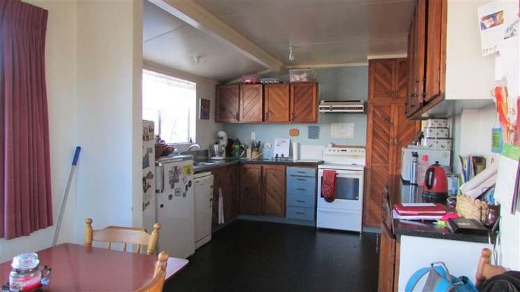 30 Puke Road Paeroa_10