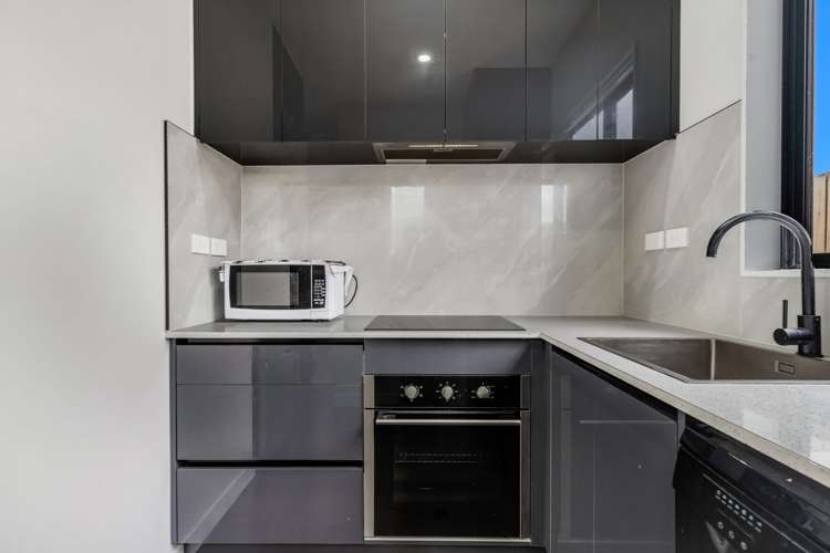 5/32 Airfield Road_5