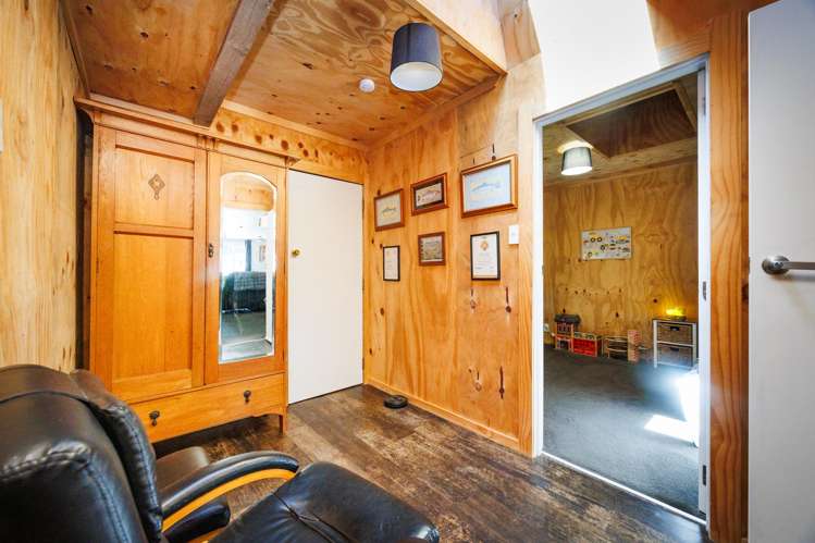 359 Newbury Line Newbury_38