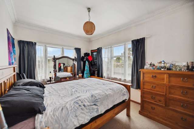 1004 Frederick Street West Mahora_4