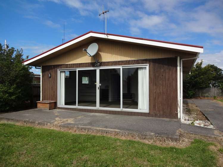 25 Cook Street Carters Beach_1