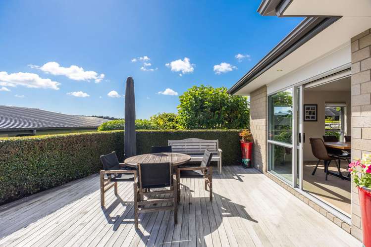 6 Jade River Place_4