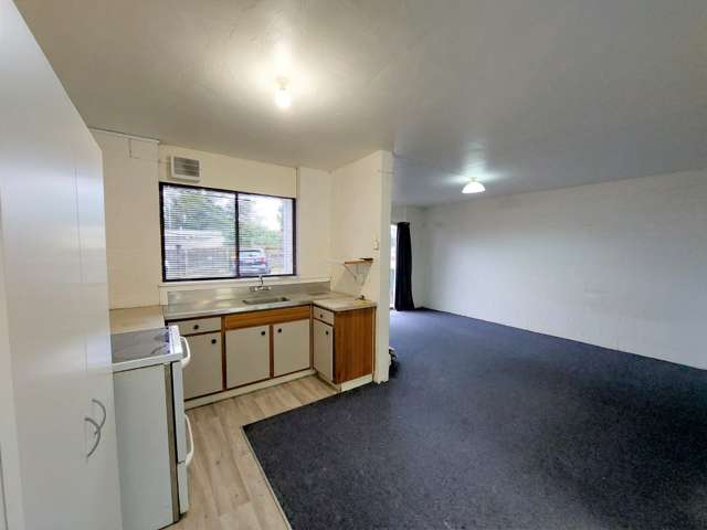 2/49 Tui Road 10695_3