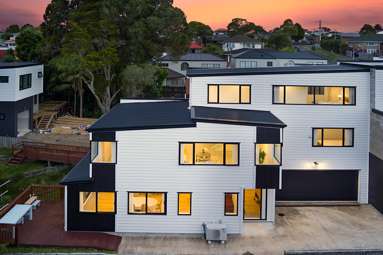 30A Windermere Crescent_1