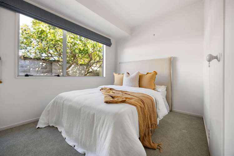 1 The Avenue Harrowfield_14