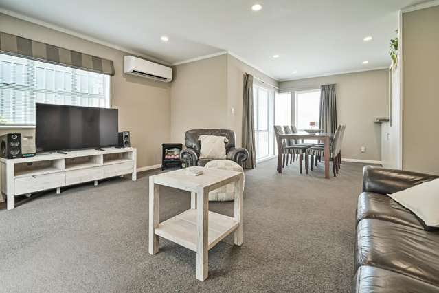 1/217 Mcleod Street Camberley_3