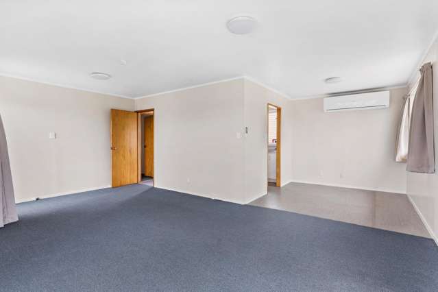 58 Makora Road Massey_4