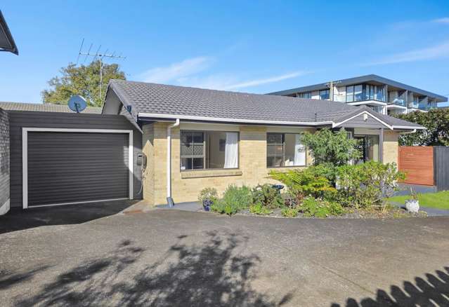 Tidy 2 bedrooms, Takapuna