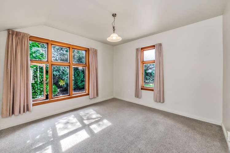 6 Saint John Street Southbridge_14