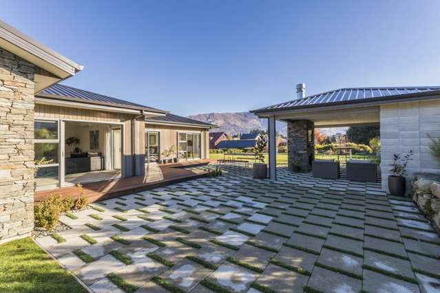 15 Bevan Place Wanaka_1