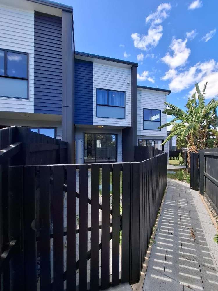 2/17 Barneys Farm Road Clendon Park_16