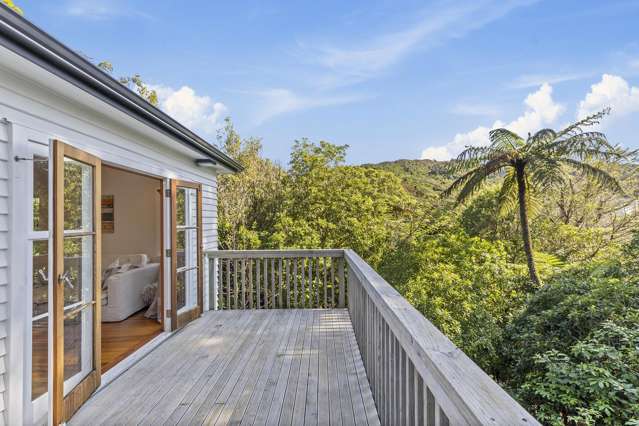 LEAFY TRANQUILLITY IN CITY-END KARORI