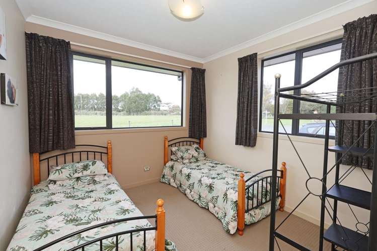 203 Pomona Road East Makarewa_19