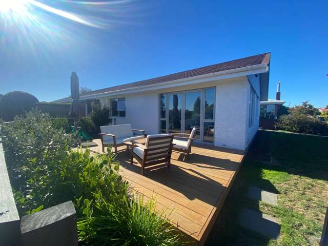 Beautifully renovated 2 queen bedroom