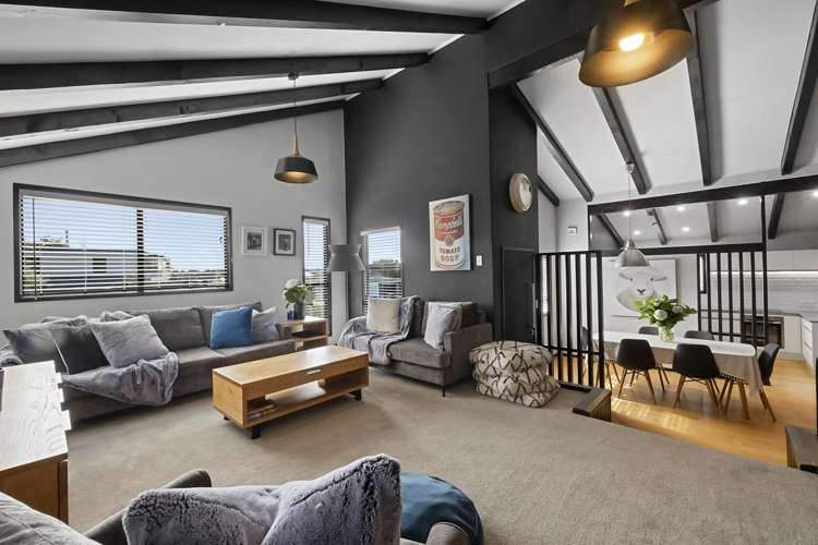 18 Mayfair Place Westown_8