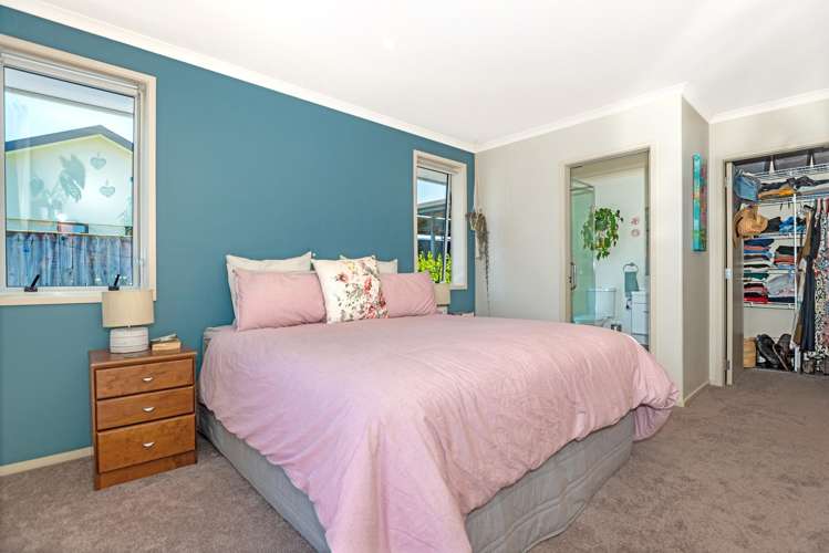 49 Sterling Park Lytton West_6