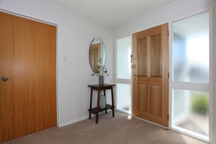 153a High Street Bulls_12