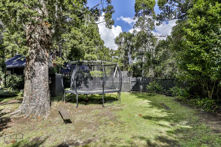 22 Hollywood Avenue Titirangi_17