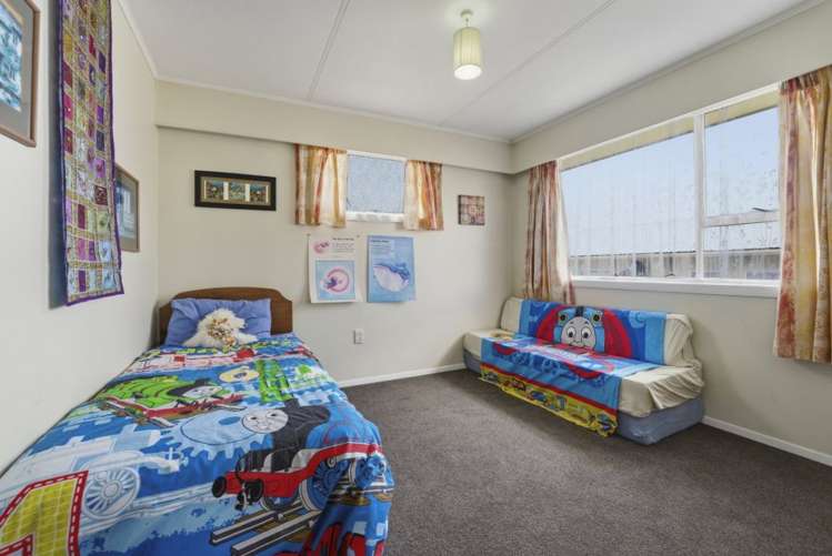 11 Hereford Street Stoke_13