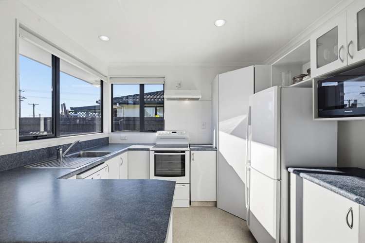 3 Burleigh Road Redwoodtown_10
