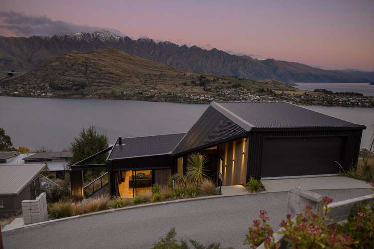 5 Lancewood Lane Queenstown Hill_27