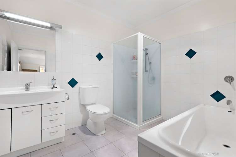 33 Futuna Close Karori_6