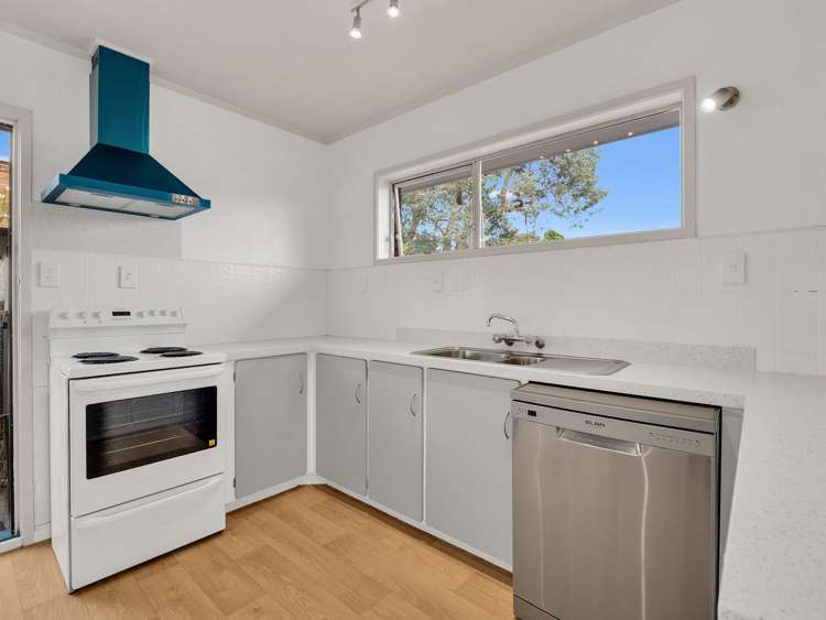 2/30 Simkin Avenue Saint Johns_8