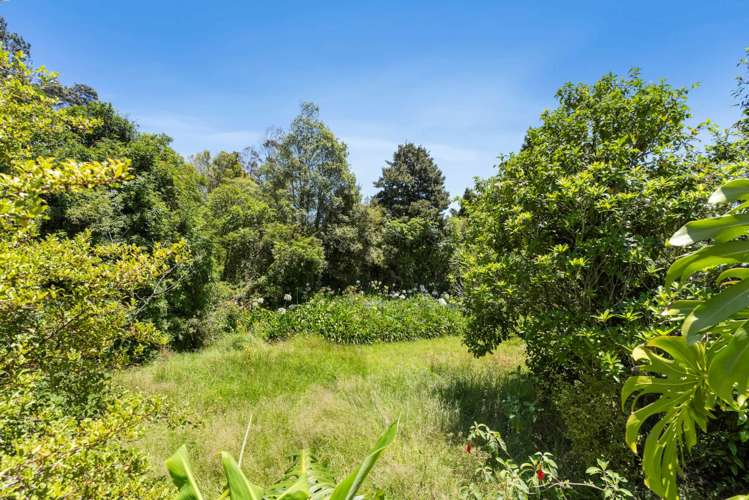 161 Scenic Drive Titirangi_12