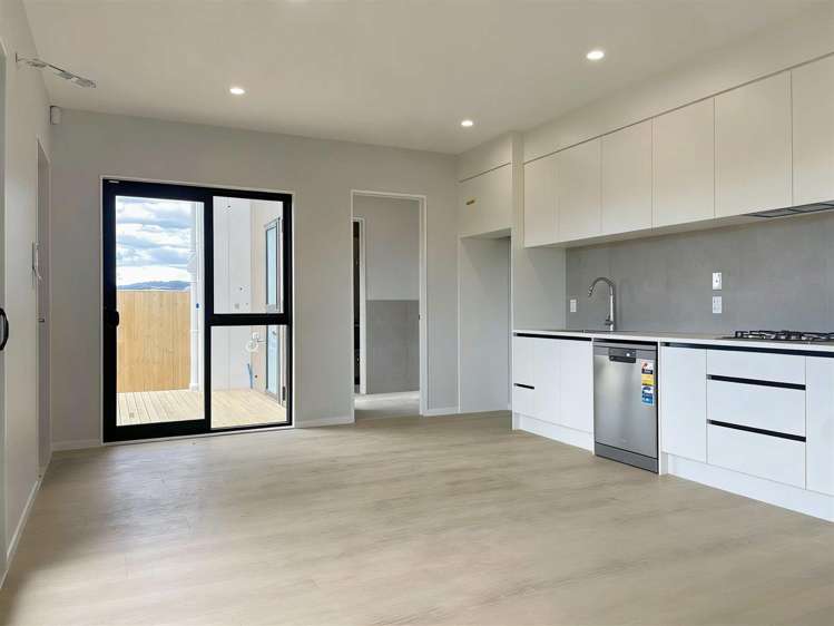 1B Humarie Way Drury_6