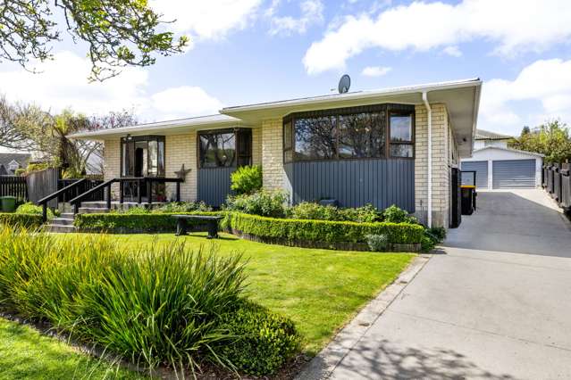 Bring the Family Together – Indoors & Out