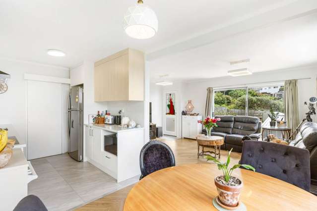 2/7 Malters Place Browns Bay_4