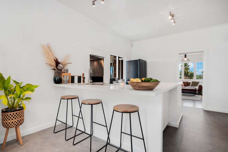 94 Fourth Avenue Woodhill_2