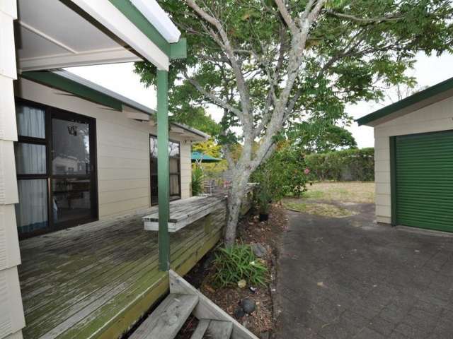 20 Monarch Grove Pauanui_2