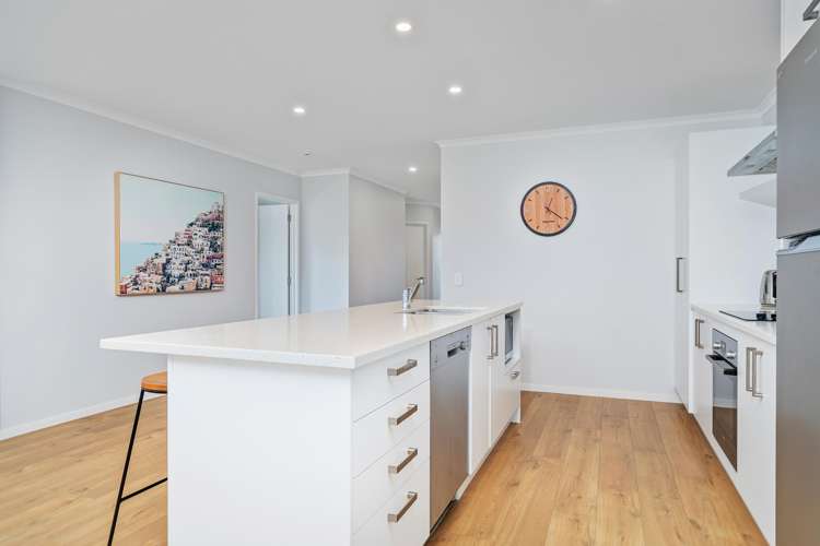 8 Navigation Drive Cooks Beach_5