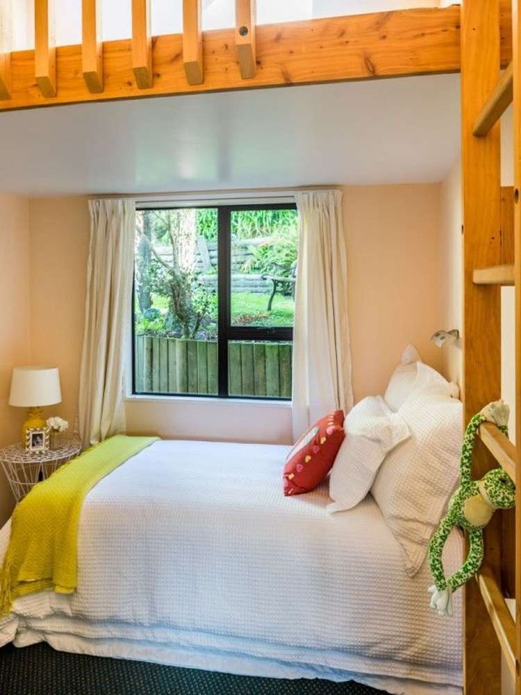 27a Seaview Road Paremata_15