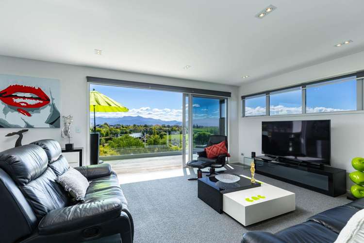 7 Golf View Close Fairhall_9