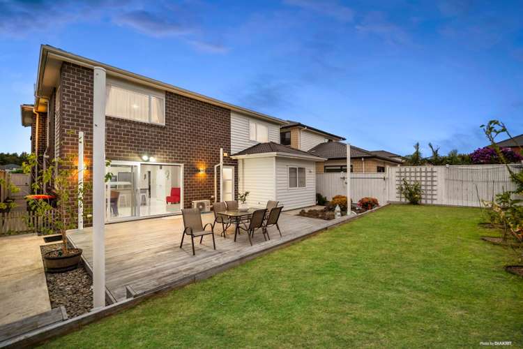 19 Castlebane Drive Flat Bush_1