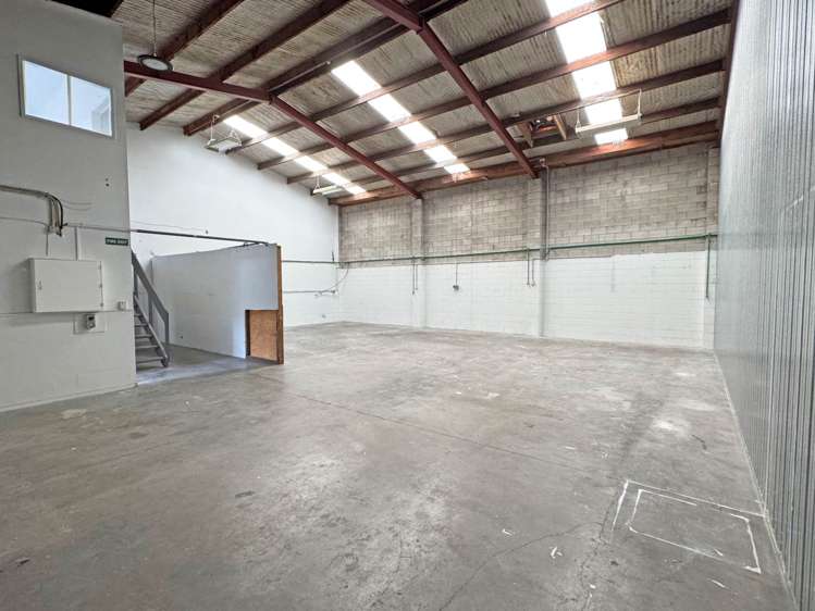 B2/24 Andromeda Crescent East Tamaki_3